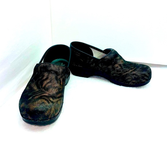 Dansko XP Nursing Clogs - Picture 5 of 7
